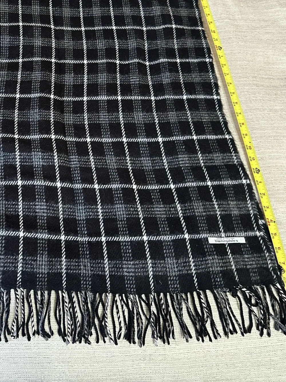 Bloomingdale’s Plaid Fringe Scarf Black Gray Ivory | Classic Winter | Vintage